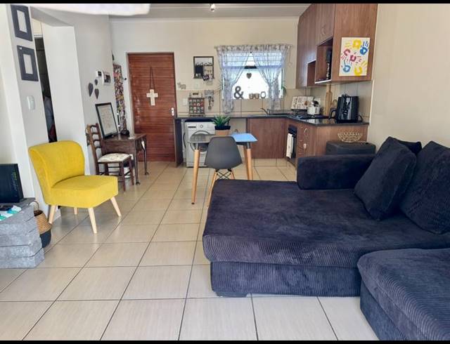 1 BEDROOM APARTMENT FOR SALE IN BARBEQUE DOWNS